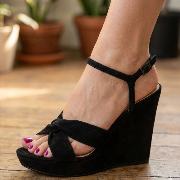 G.I.L.I. Shoes - G.I.L.I. Knotted Front Wedge Ankle Strap Kahlie Black